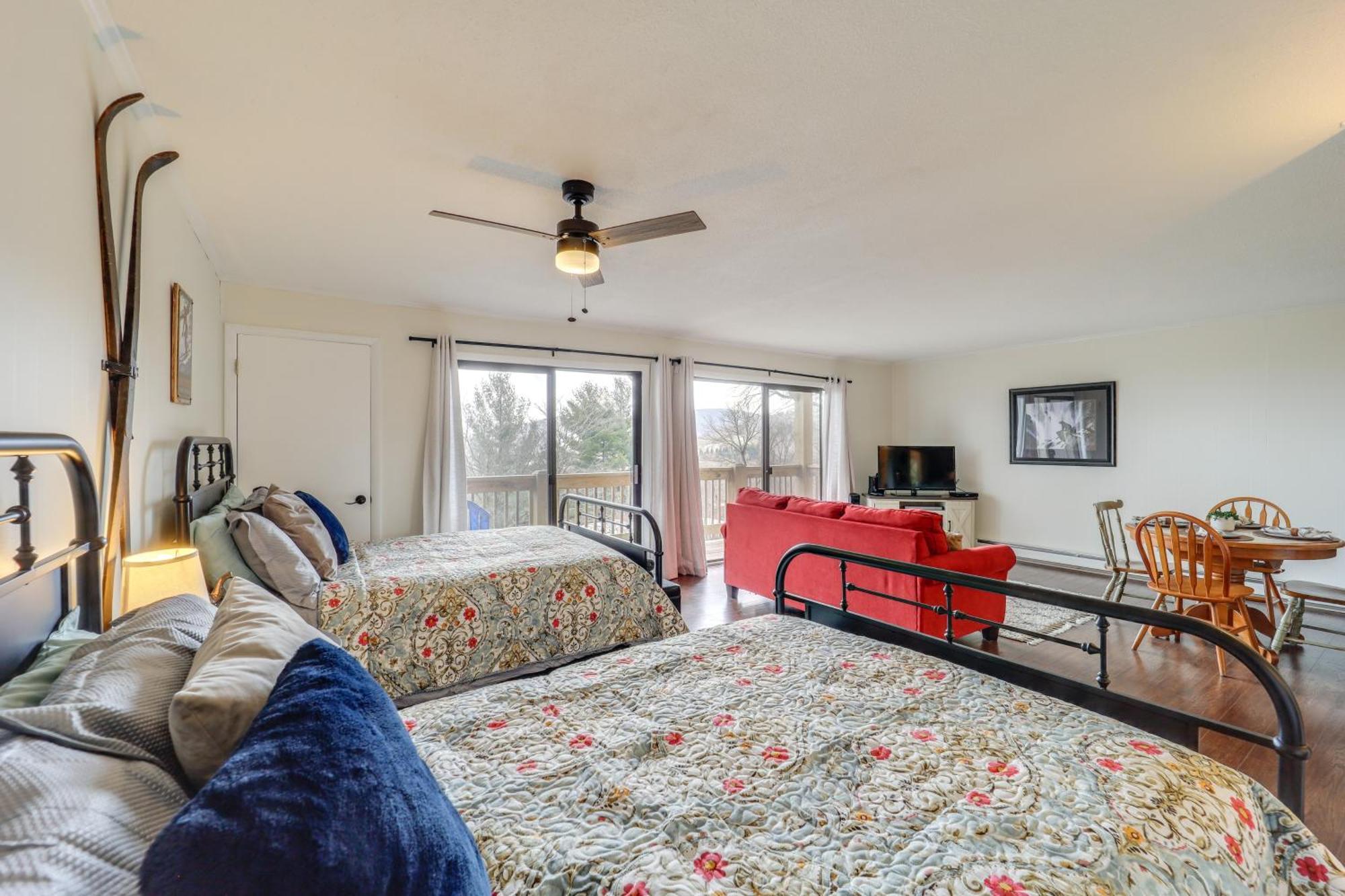 Beech Mountain Studio With Balcony Less Than 1 Mi To Skiing! Exterior photo